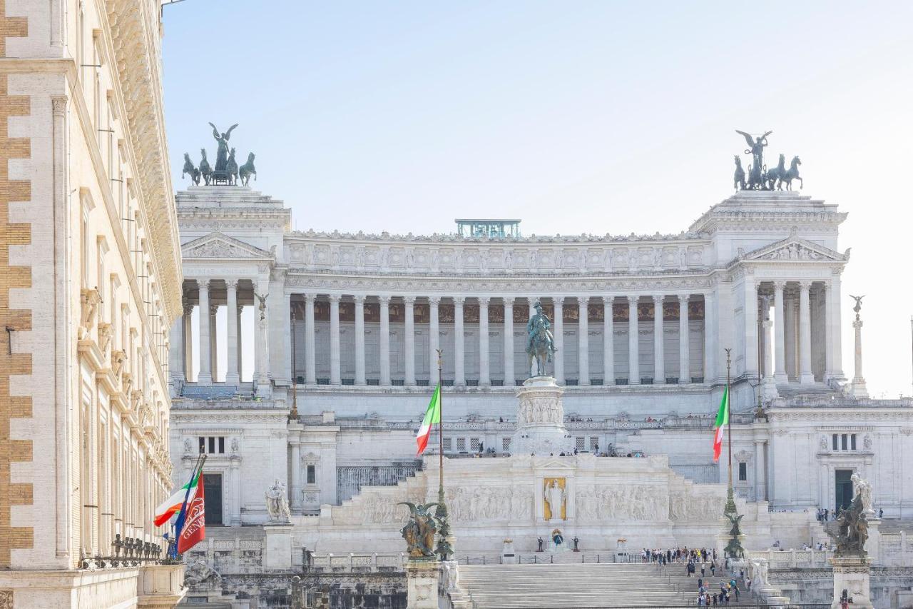 Amazing Vista Piazza Venezia Apartment โรม ภายนอก รูปภาพ
