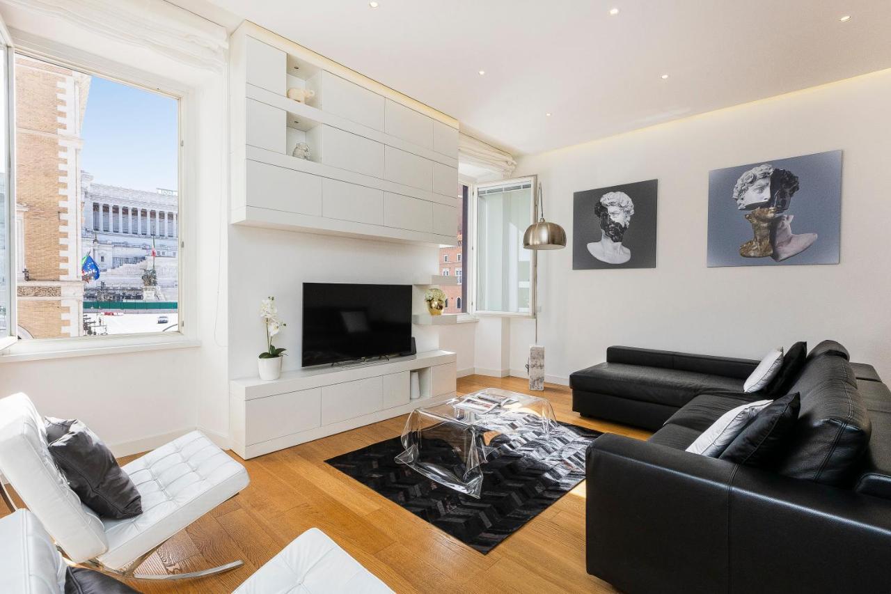 Amazing Vista Piazza Venezia Apartment โรม ภายนอก รูปภาพ