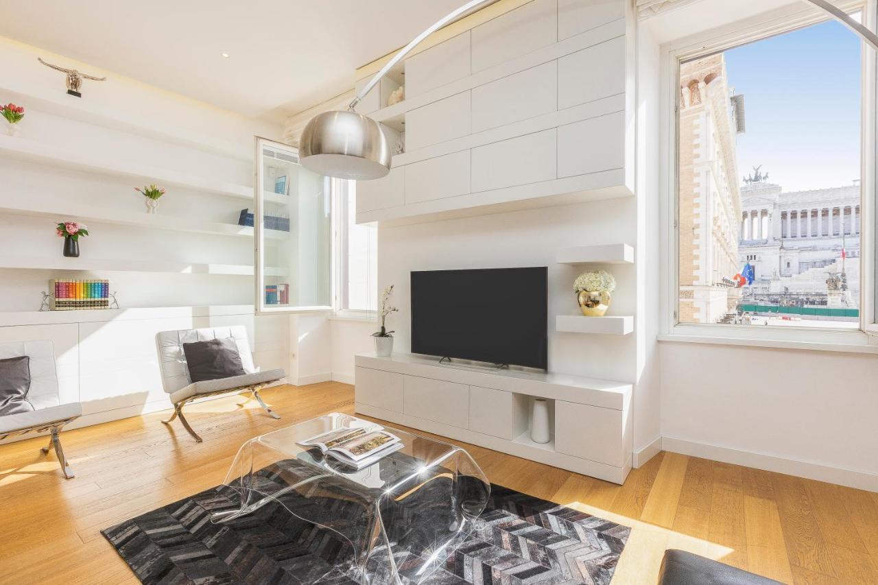 Amazing Vista Piazza Venezia Apartment โรม ภายนอก รูปภาพ