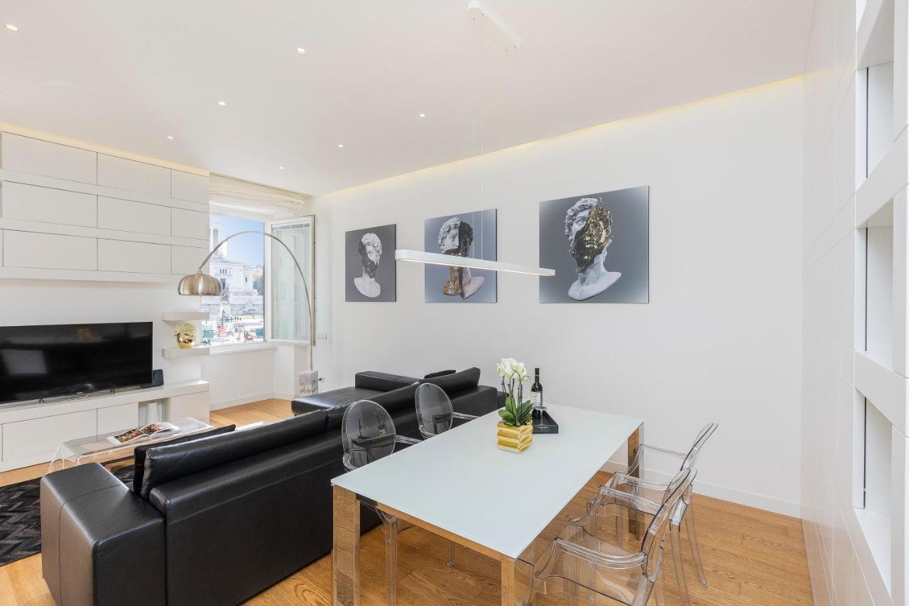 Amazing Vista Piazza Venezia Apartment โรม ภายนอก รูปภาพ